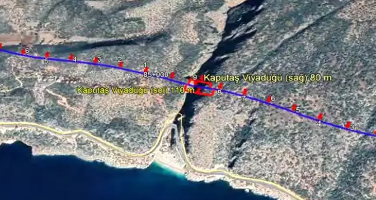 Antalya’da yol değil, yıkım projesi