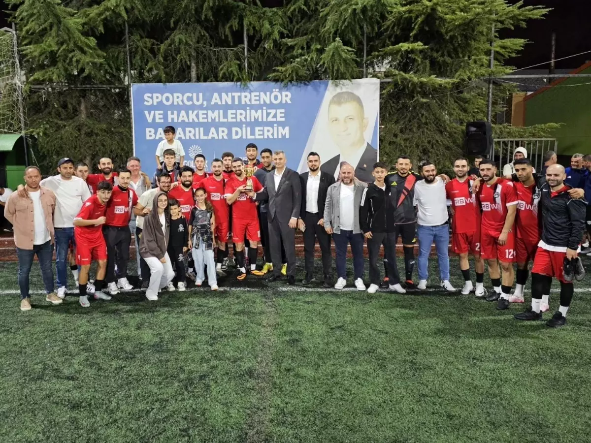 golcukte ihsaniyespor sampiyon oldu B4BA5flq