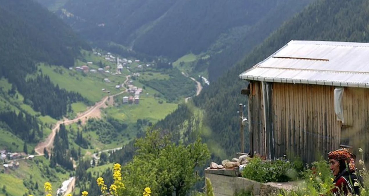 rizede yaylada yollarini kaybeden iki turiste ulasildi iqB8MJh7