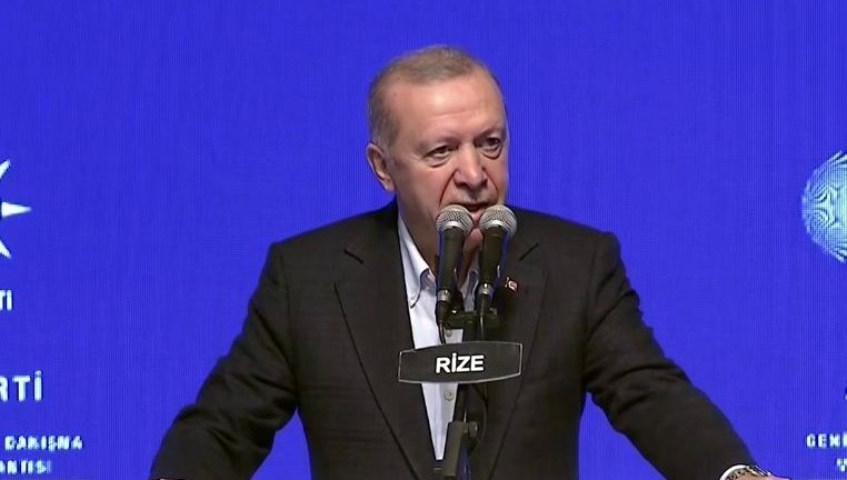 cumhurbaskani erdogan turkiye turkiyeden cok daha buyuktur B8Eig4Nv