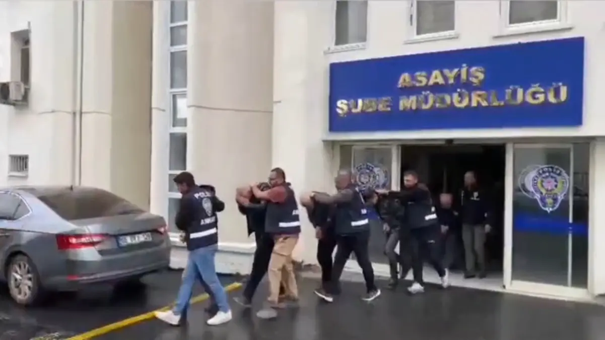 define dolandiriciligina operasyon Dttq3EvE.jpg