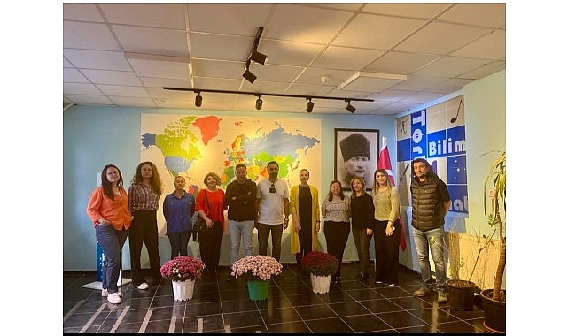 izmirde harezmi egitim modeli ogretmen egitimleri basladi s97fOebb.jpg