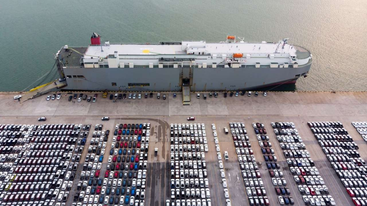 otomotiv ekimde 38 milyar dolarla ihracat sampiyonu oldu HGWVbvXY.jpg